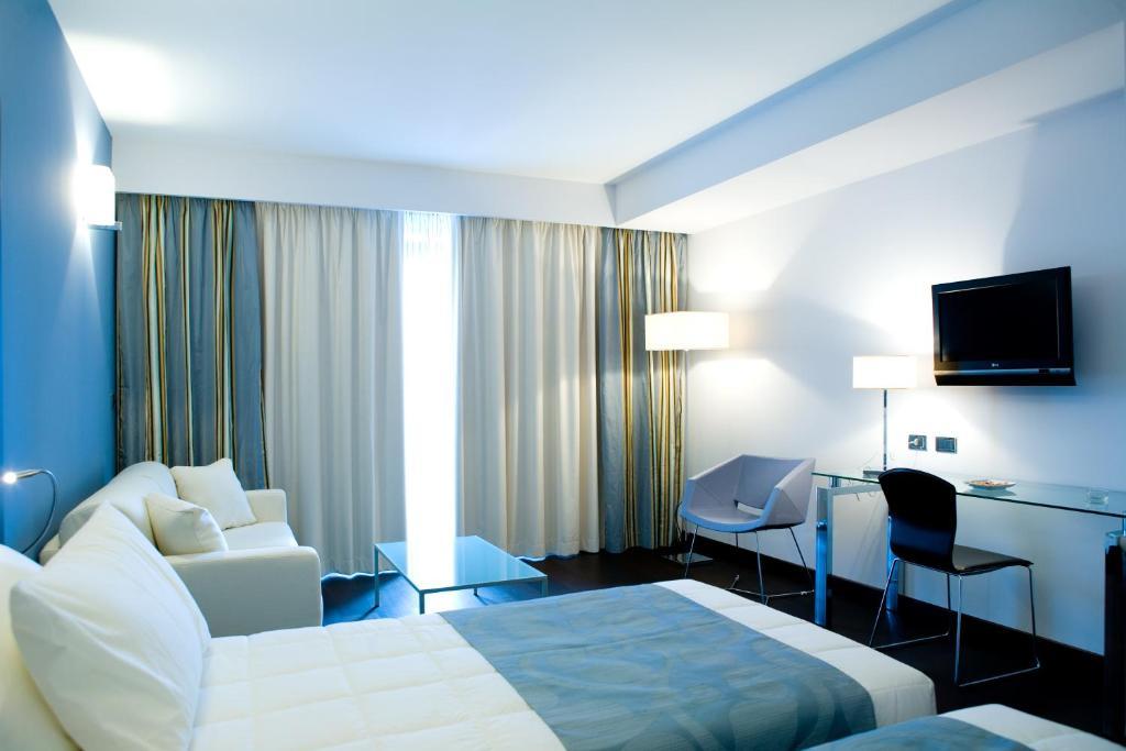 Hotel Napoleon Torre Melissa Phòng bức ảnh