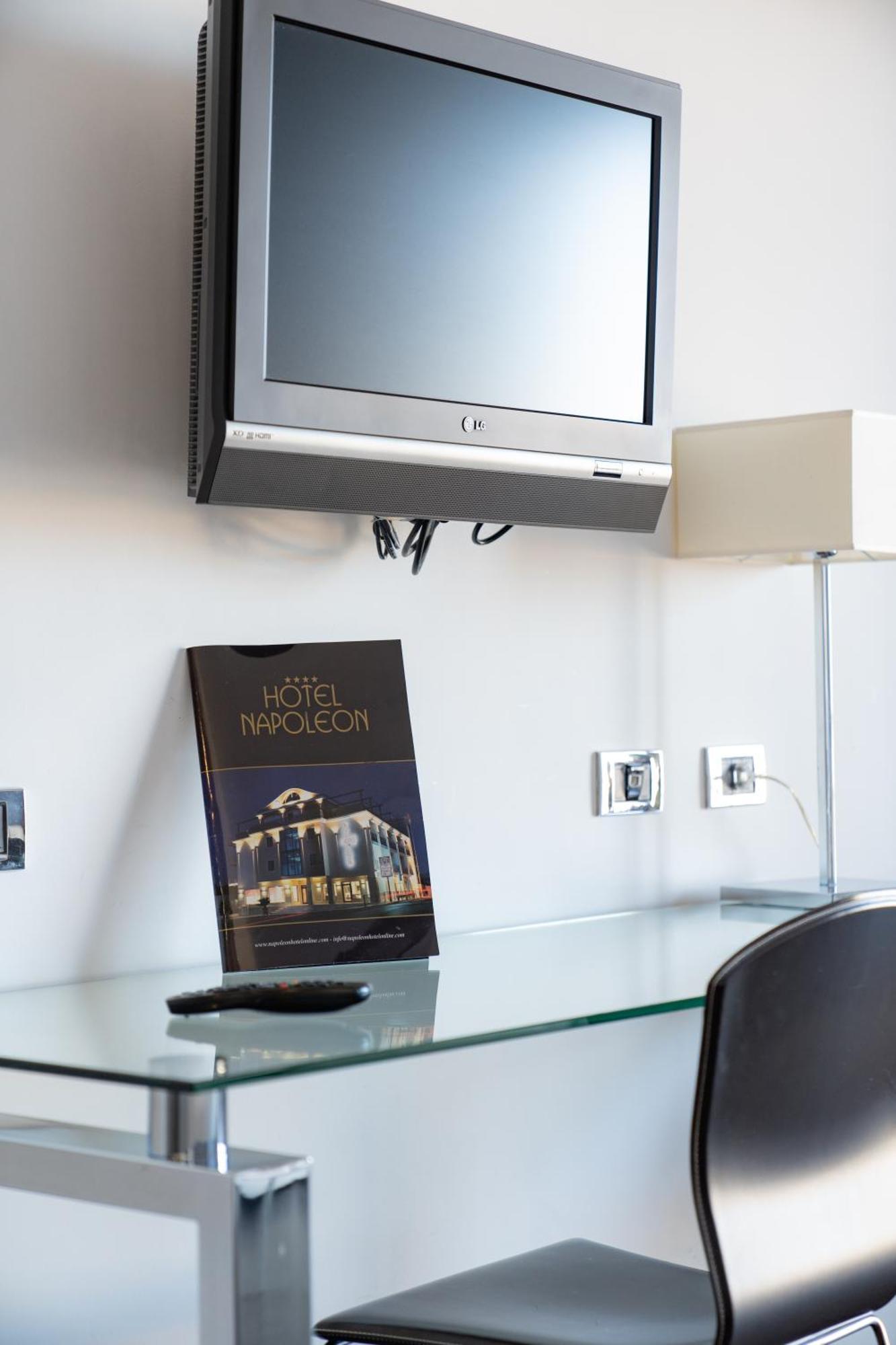 Hotel Napoleon Torre Melissa Ngoại thất bức ảnh