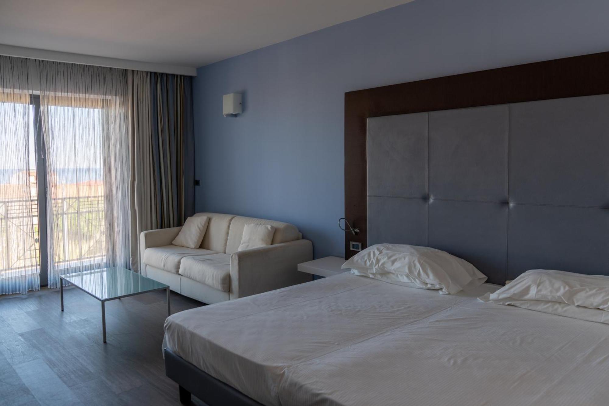 Hotel Napoleon Torre Melissa Ngoại thất bức ảnh