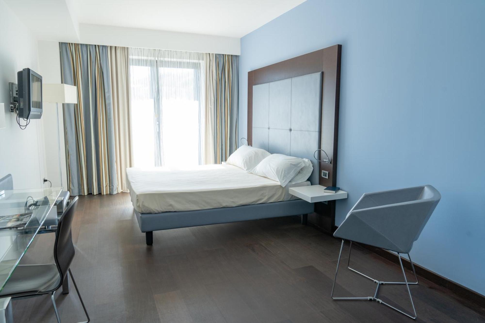 Hotel Napoleon Torre Melissa Ngoại thất bức ảnh
